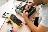 Fungsi Multimeter Digital dalam Praktikum Teknik Elektro