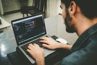 10 Website Gratis Terbaik Belajar Coding Buat Programmer Pemula Seperti Kamu