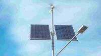 Pemanfaatan Energi Surya untuk Penerangan Jalan Umum