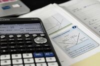 Jangan Anggap Remeh! Begini Cara Memilih Kalkulator yang Tepat untuk Mahasiswa Teknik