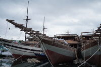 Evaluasi Kekuatan Struktur Kapal Pinisi Menggunakan Pendekatan Nonlinear Finite Element Method