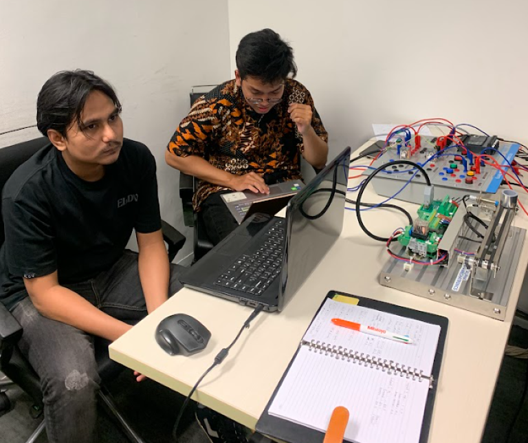 Cara Pengaplikasian PLC dalam Industri beserta Contohnya - Khomaria - anakteknik.co.id